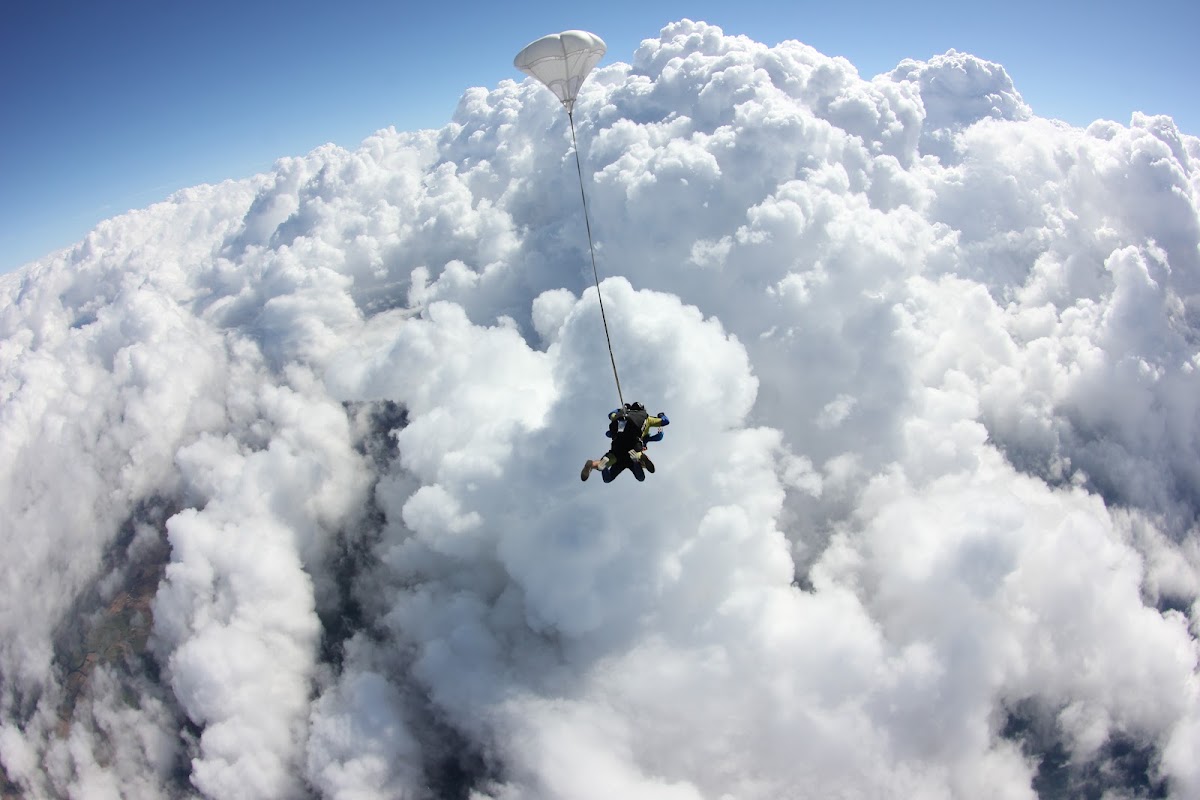 Foto 4 de Tandem Skydive Barcelona City Selling Point