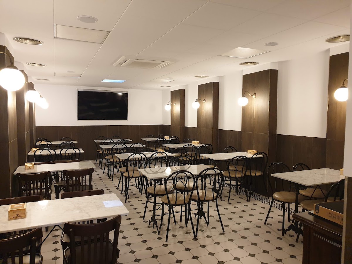 Bar Versalles