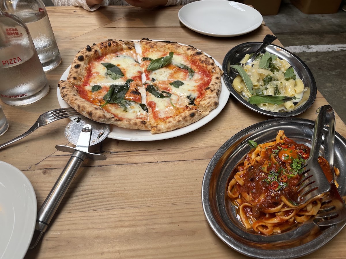 Foto 4 de Parking Pizza SANT JOAN